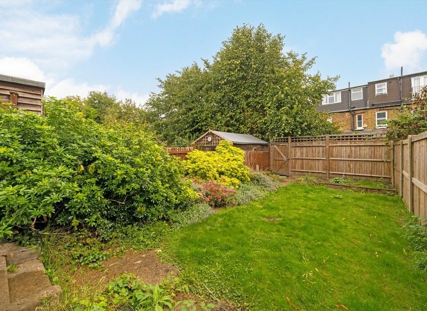 Properties for sale in Albany Road - SW19 8JD view5