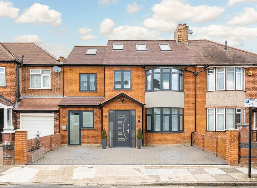 Albury Avenue, Isleworth, TW7