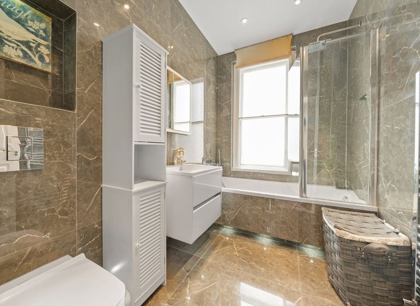 Properties for sale in Alexandra Park Road - N10 2AD view5