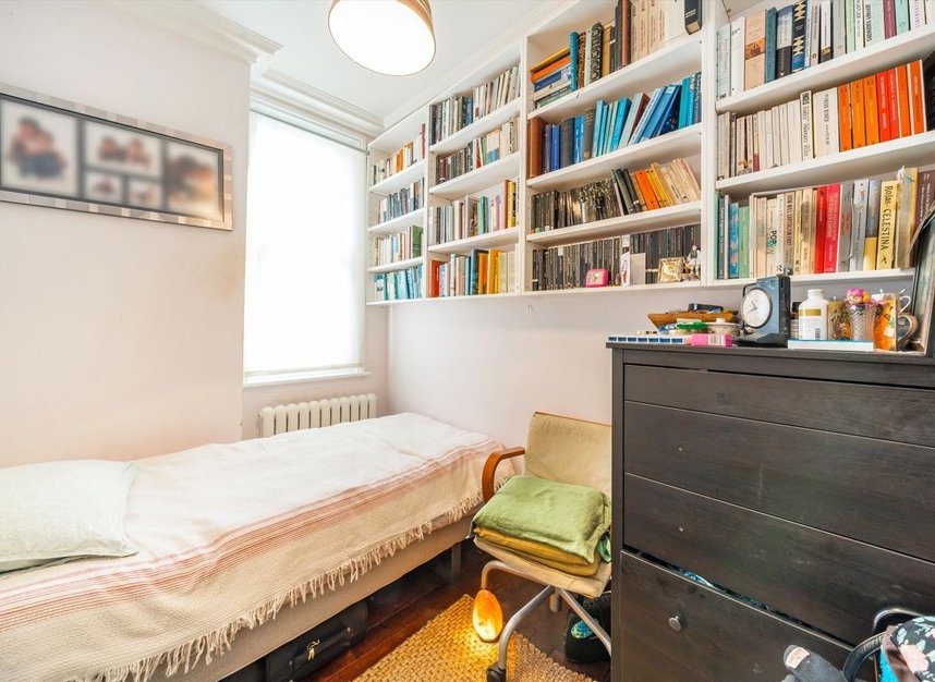 Properties for sale in Alexandra Park Road - N22 7UQ view7