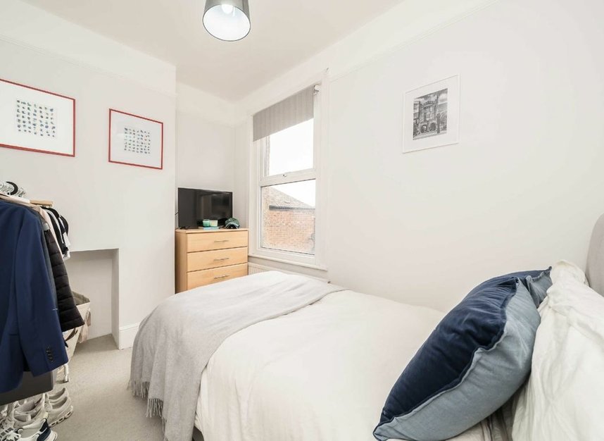 Properties for sale in Alexandra Road - SW19 7JY view5