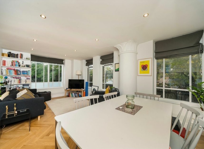 Properties sold in Alkham Road - N16 6XF view5