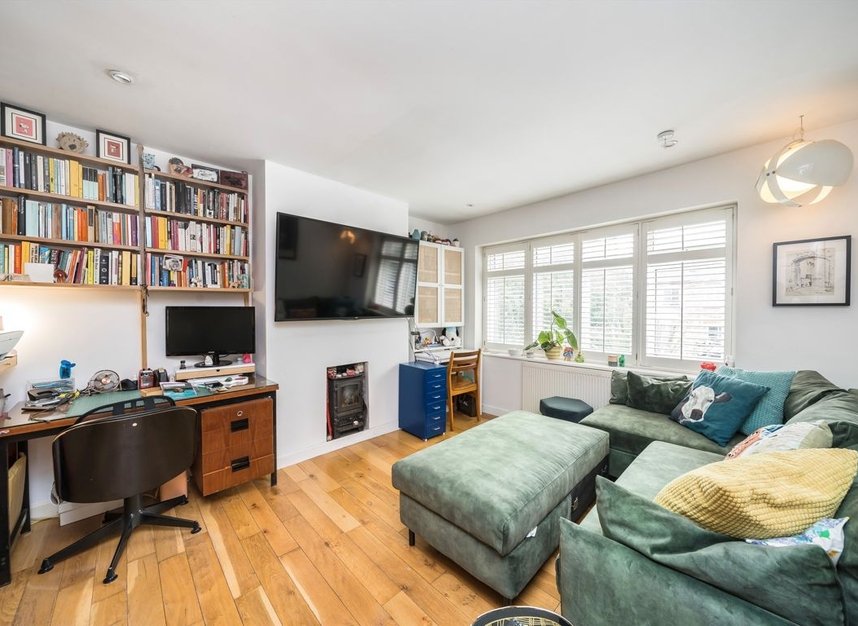 Properties for sale in Alma Road - N10 2NG view2