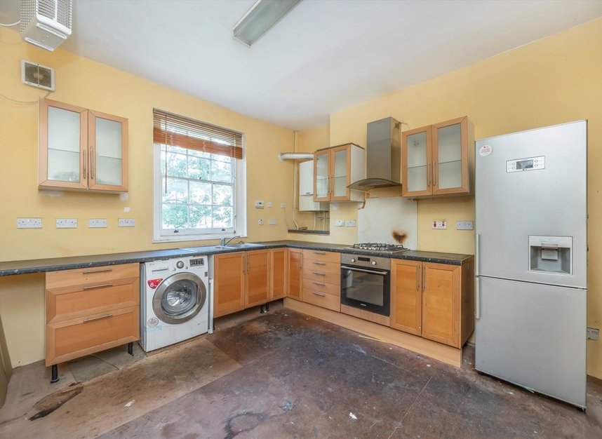 Properties for sale in Almorah Road - N1 3ER view3