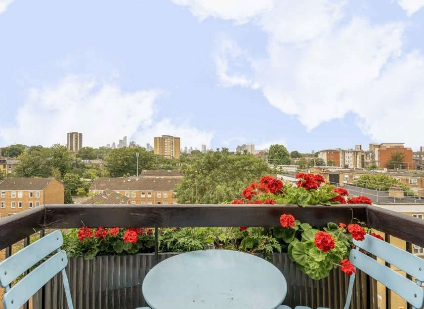 Properties for sale in Amhurst Road - E8 1LN view4