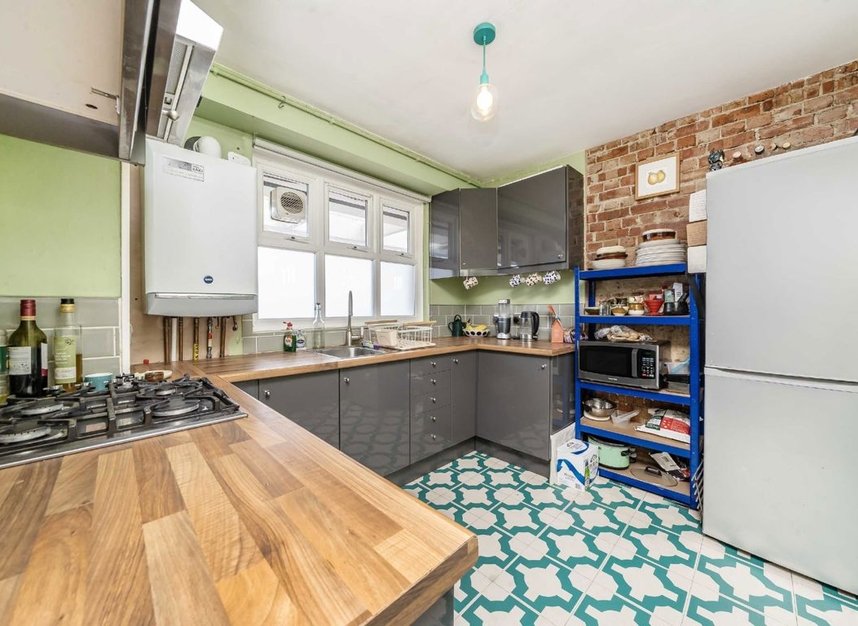 Properties for sale in Amhurst Road - E8 1LN view2