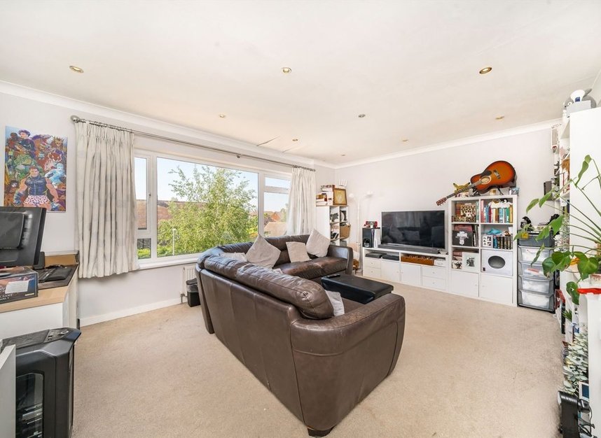 Properties for sale in Anglesea Road - KT1 2ET view2