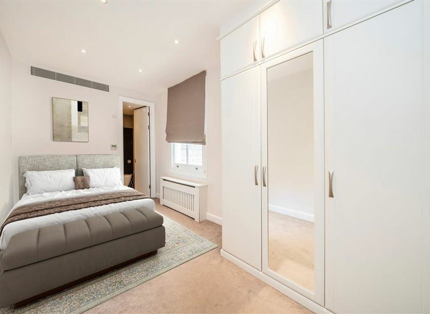 Properties for sale in Ansdell Terrace - W8 5BY view8