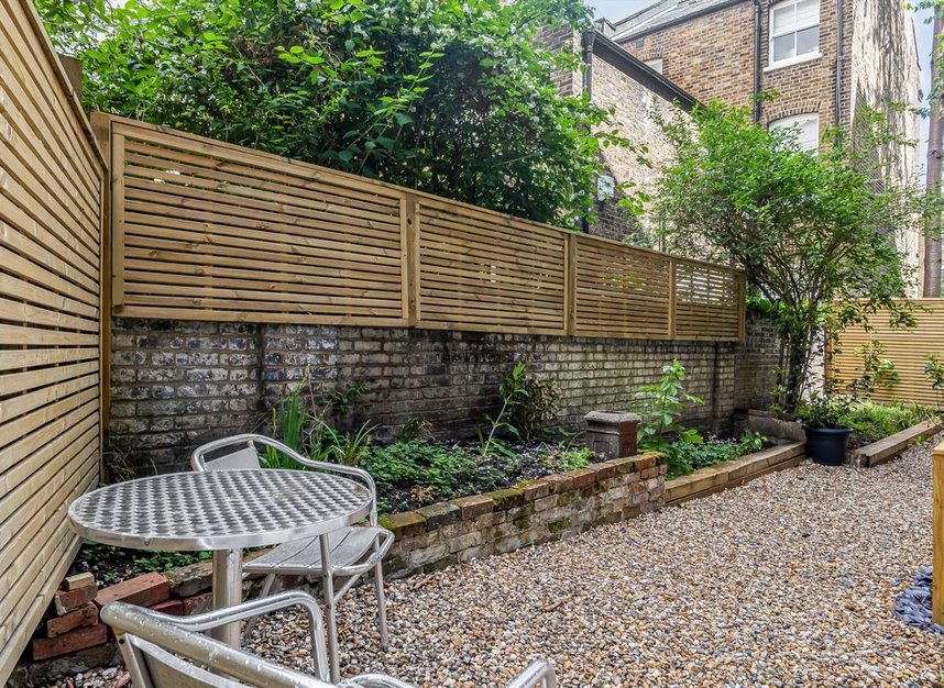 Properties for sale in Anson Road - N7 0RB view7