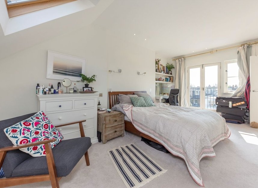 Properties for sale in Antrobus Road - W4 5NQ view6
