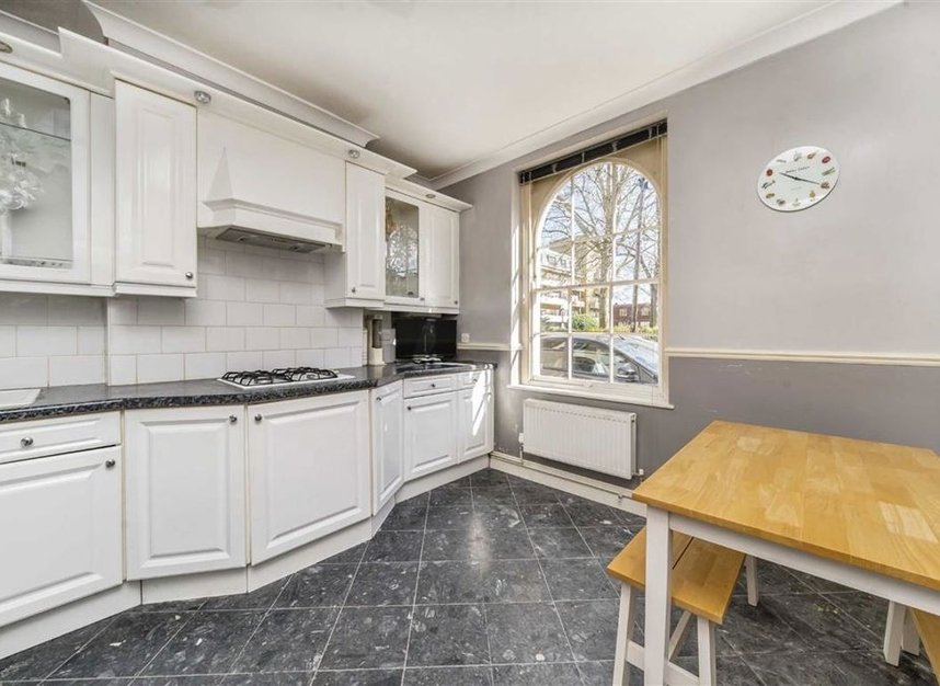 Properties for sale in Arbour Square - E1 0SH view8