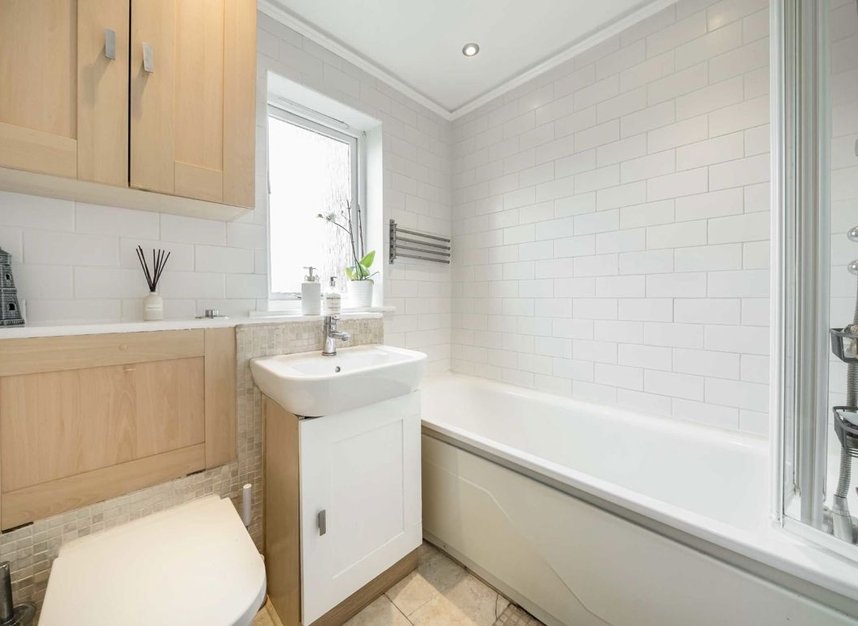 Properties for sale in Archangel Street - SE16 6AB view6