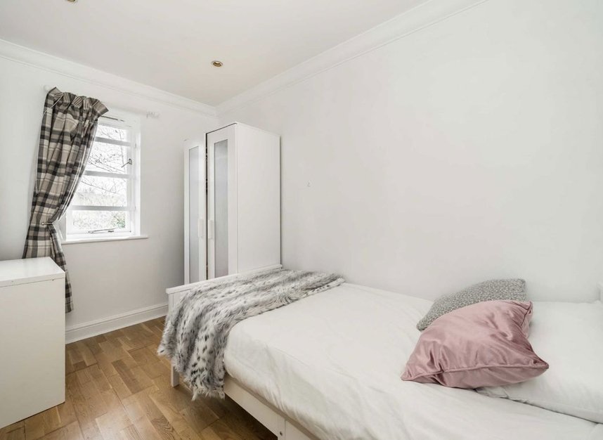 Properties for sale in Archangel Street - SE16 6AB view5