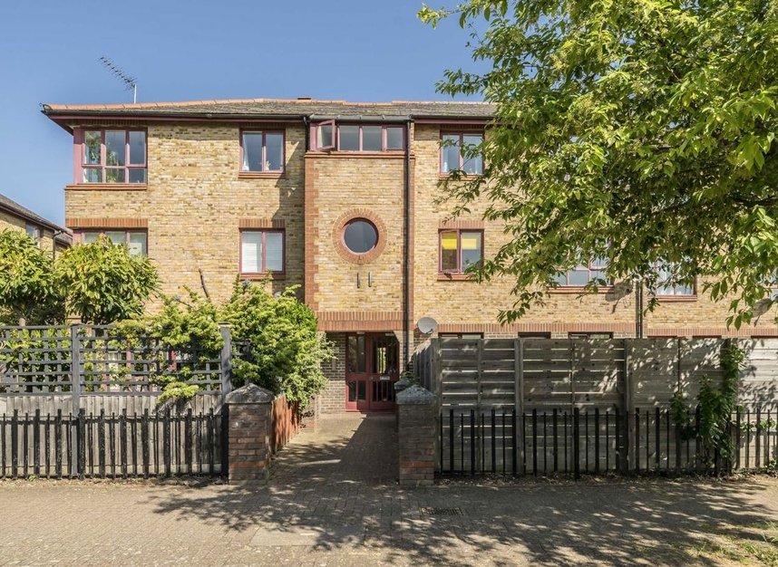Properties for sale in Archangel Street - SE16 6AB view1