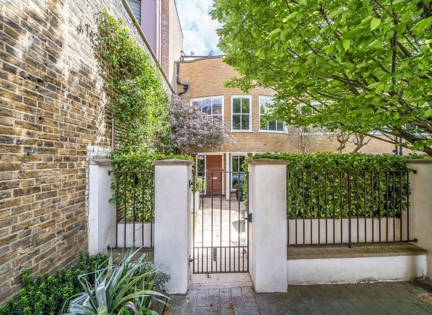 Archer Mews, London, SW9