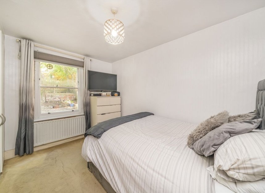 Properties for sale in Archway Road - N19 3TU view4