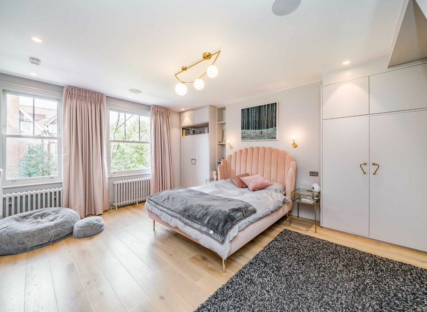 Properties for sale in Arkwright Road - NW3 6BH view14