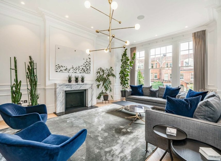 Properties for sale in Arkwright Road - NW3 6BH view3