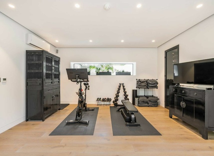 Properties for sale in Arkwright Road - NW3 6BH view15