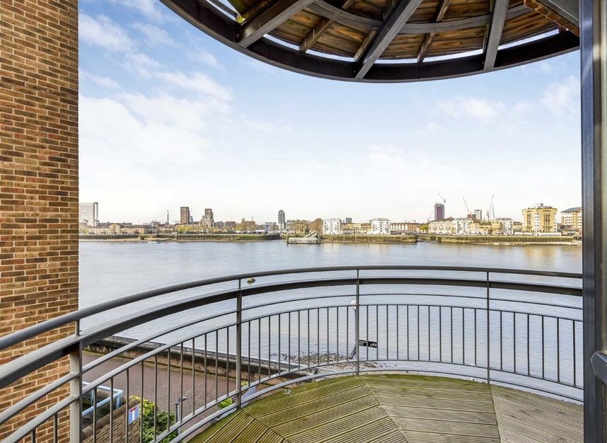Flat for sale in Arnhem Place, London, E14 (Ref 225060) Dexters