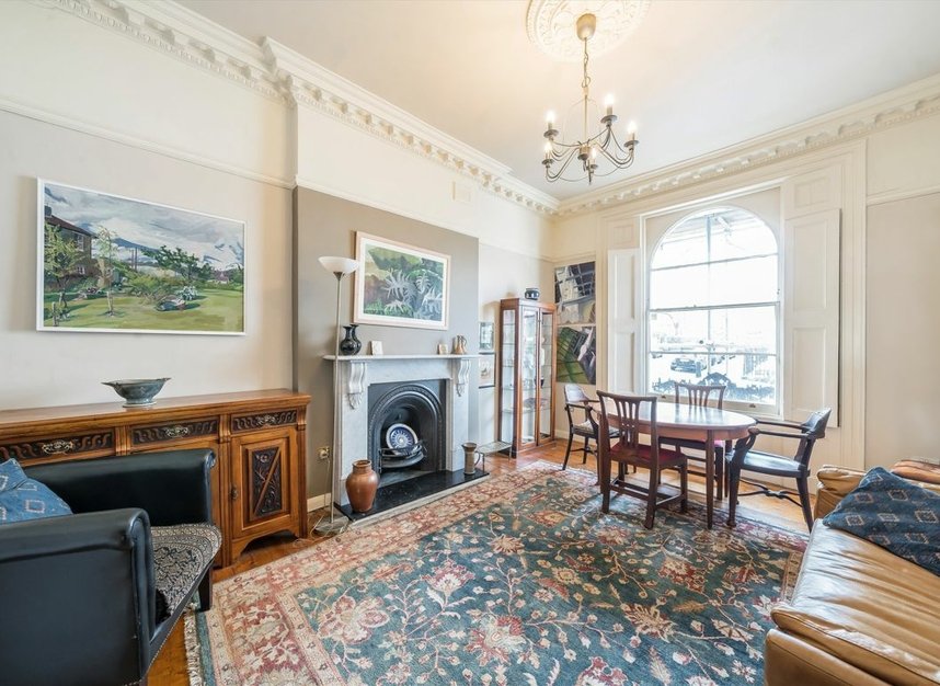 Properties for sale in Arundel Square - N7 8AT view3