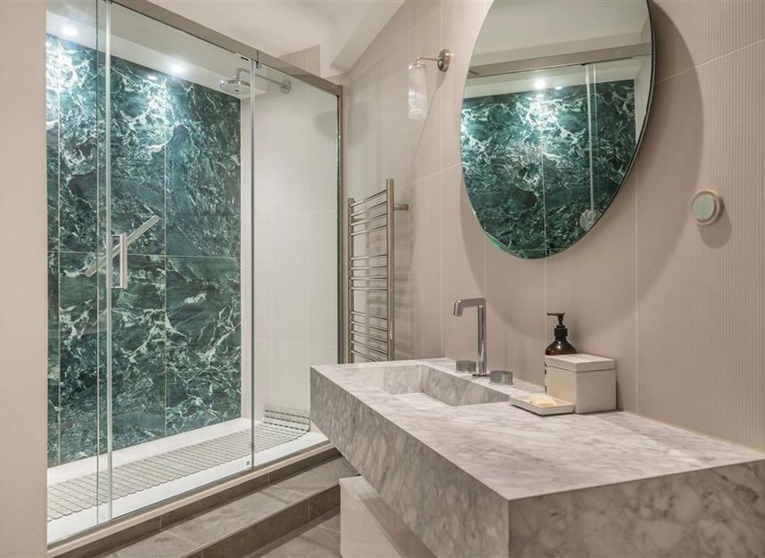Properties for sale in Ashley Gardens - SW1P 1HG view9