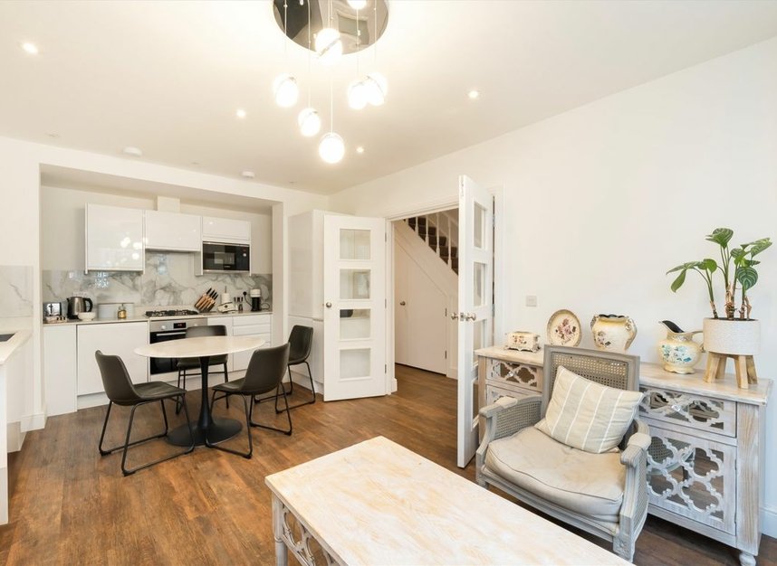 Properties for sale in Avonmore Road - W14 8RS view6