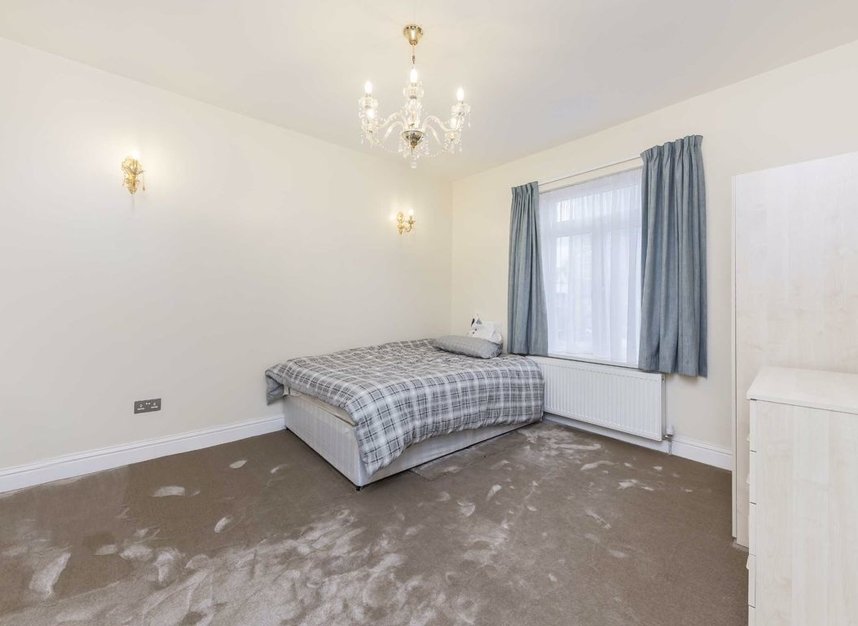 Properties for sale in Balfour Road - W3 0DQ view5