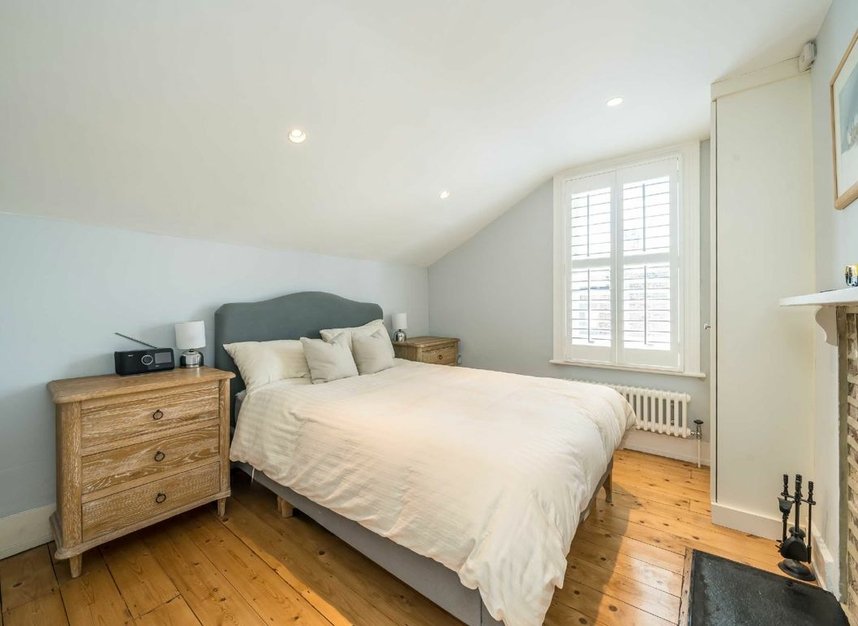 Properties for sale in Ballater Road - SW2 5QR view7