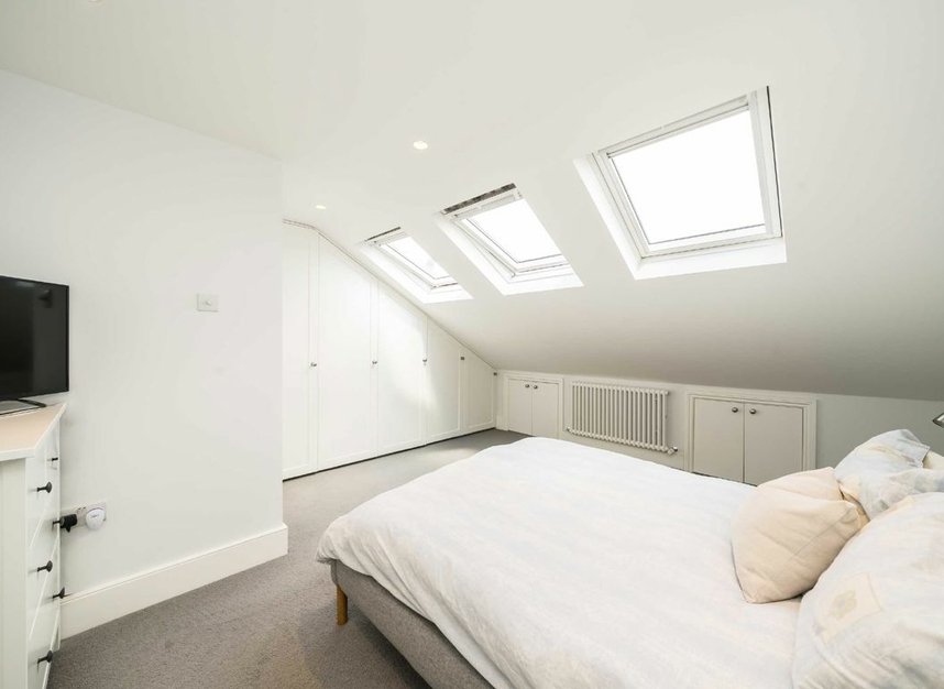 Properties for sale in Ballater Road - SW2 5QR view8