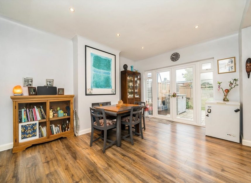 Properties for sale in Bankhurst Road - SE6 4XN view3