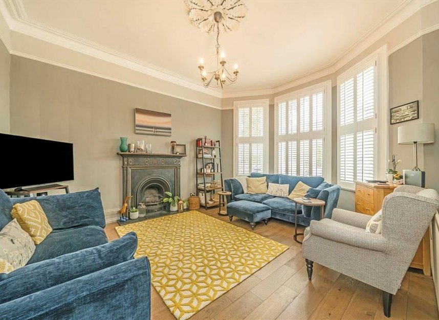 Properties for sale in Baring Road - SE12 0JP view2