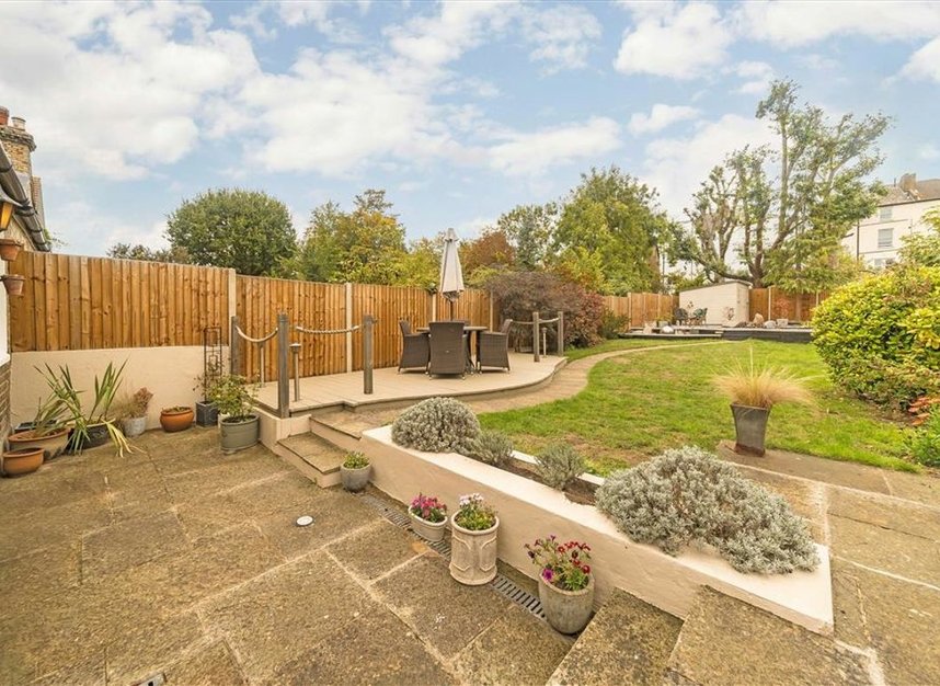 Properties for sale in Baring Road - SE12 0JP view8