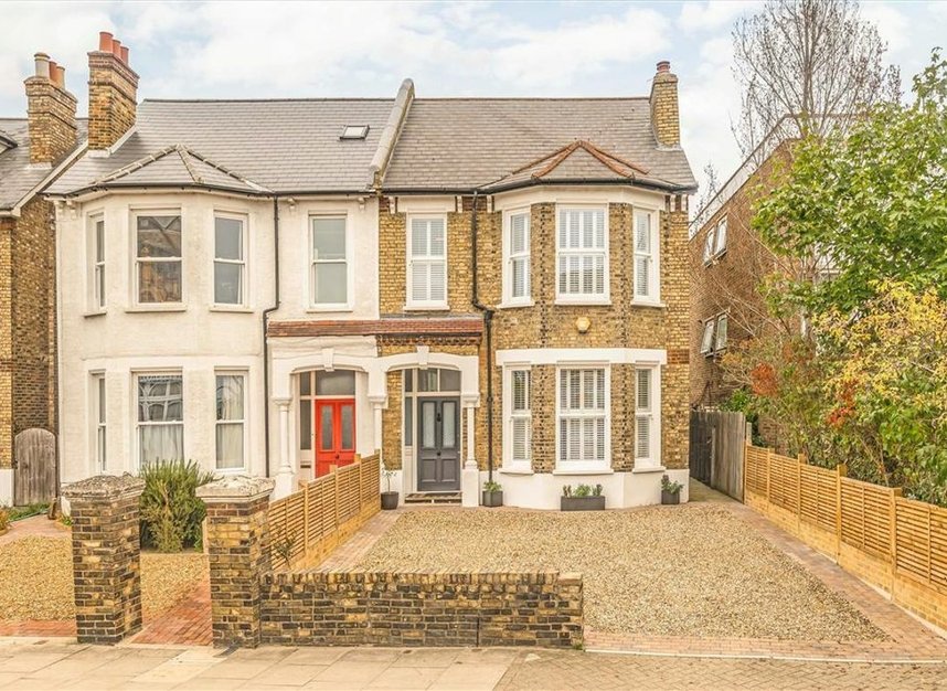 Properties for sale in Baring Road - SE12 0JP view1