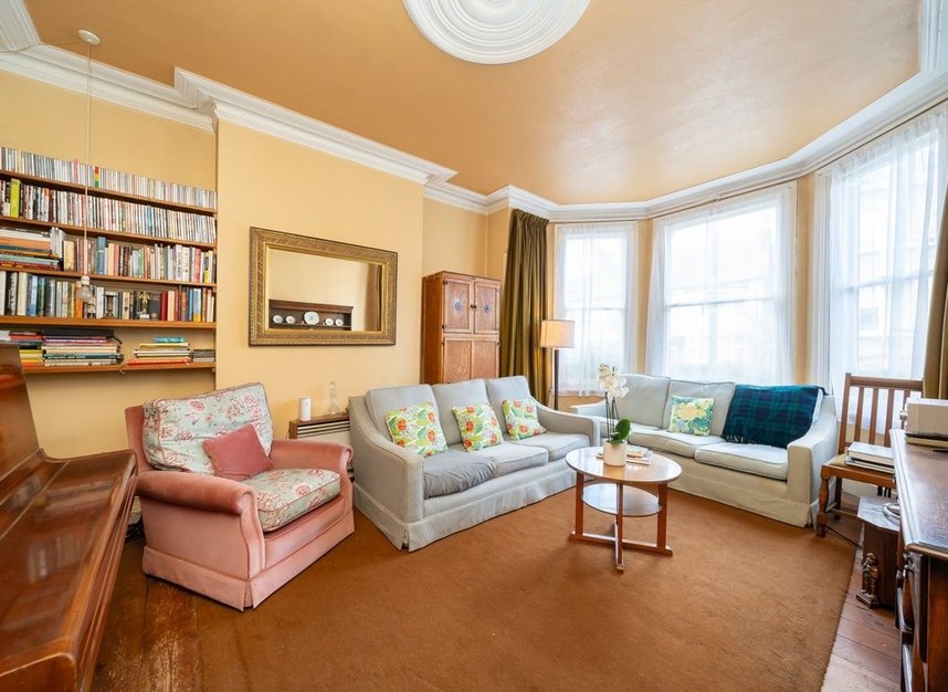 Properties sold in Barnard Hill - N10 2HB view2
