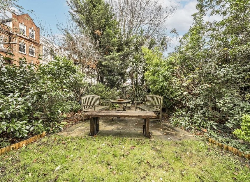 Flat for sale in Barons Court Road, London, W14 (Ref 216786) Dexters