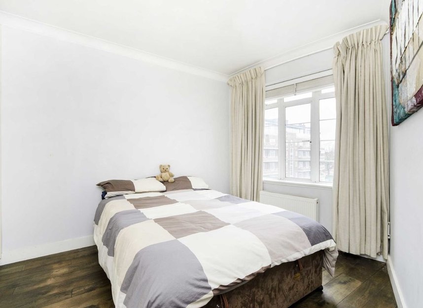 Flat for sale in Barons Keep, London, W14 (Ref 198118) Dexters