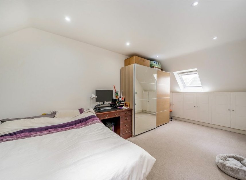 Properties for sale in Barton Mews - SW19 8LQ view4