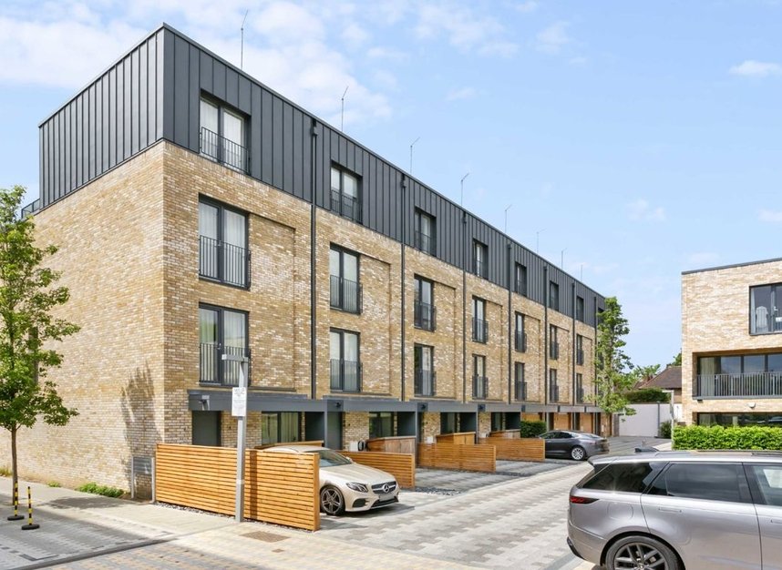 Properties for sale in Beatrice Place - SW19 6BS view1