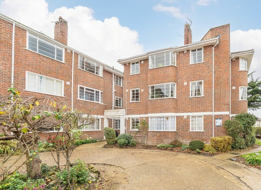 Properties for sale in Beaufort Road - KT1 2HP view1