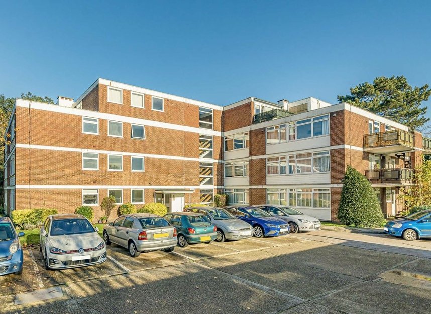 Properties sold in Beaver Close - TW12 2BZ view1