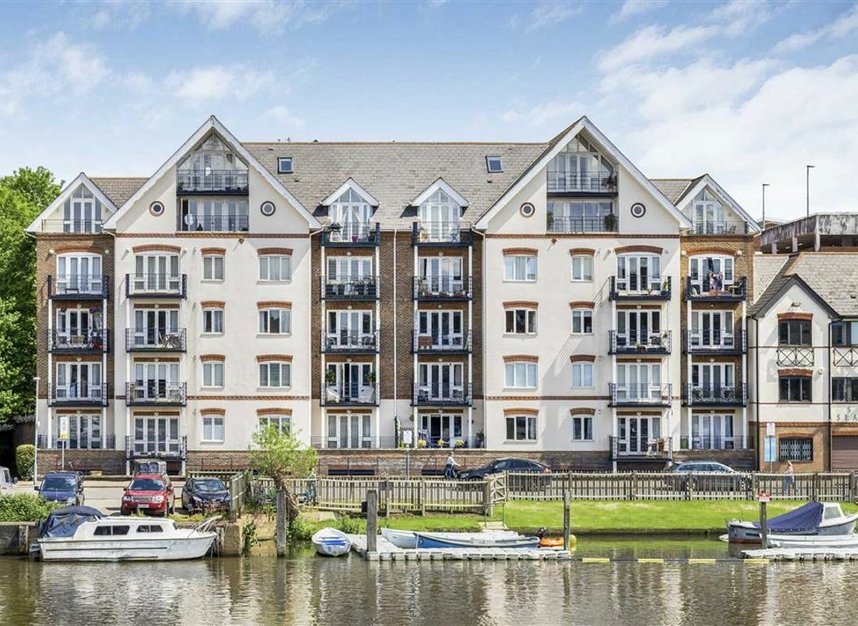Properties for sale in Becketts Place - KT1 4EW view7