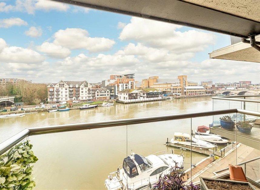 Properties for sale in Becketts Place - KT1 4EW view5