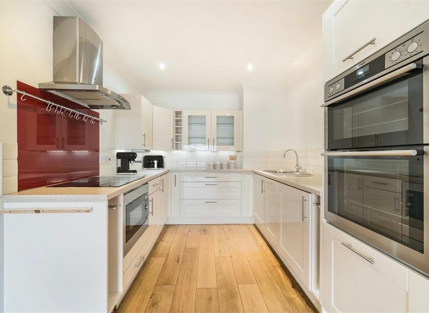 Properties for sale in Becketts Place - KT1 4EW view3