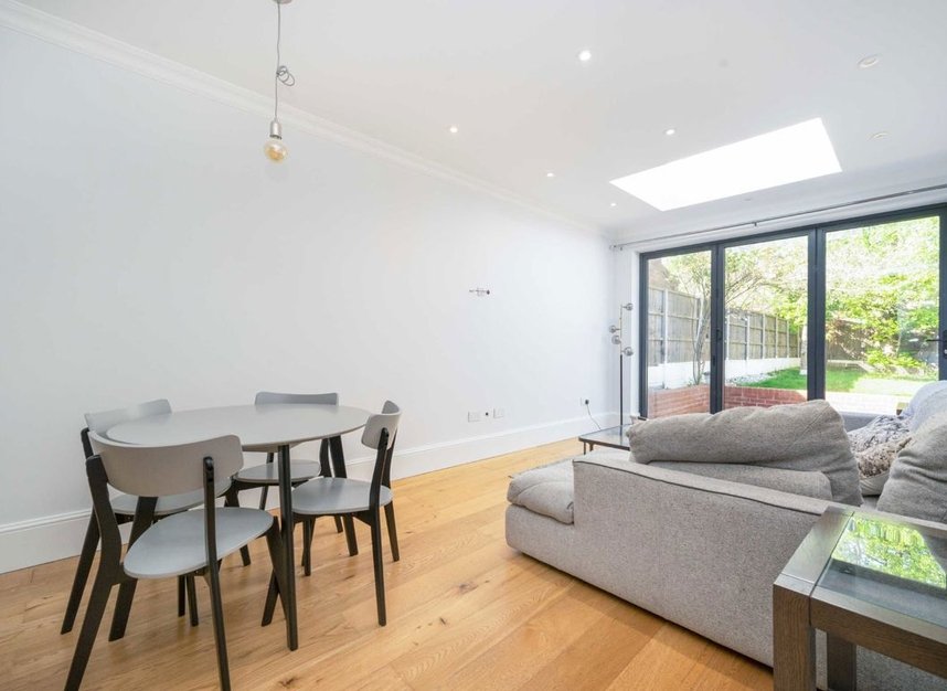 Properties for sale in Bellevue Road - N11 3ET view1