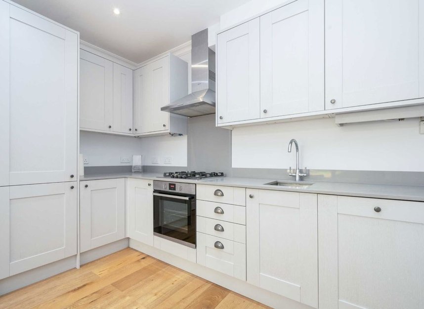 Properties for sale in Bellevue Road - N11 3ET view2