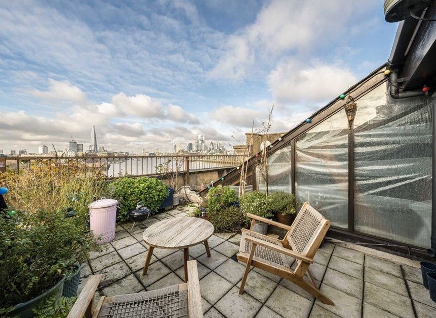 Properties for sale in Bermondsey Wall East - SE16 4TU view10