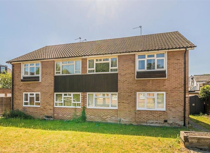 Properties for sale in Beverley Road - KT1 4DZ view1