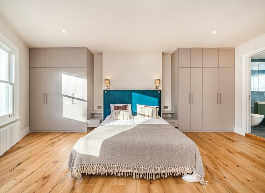 Properties for sale in Bevington Road - W10 5TW view4