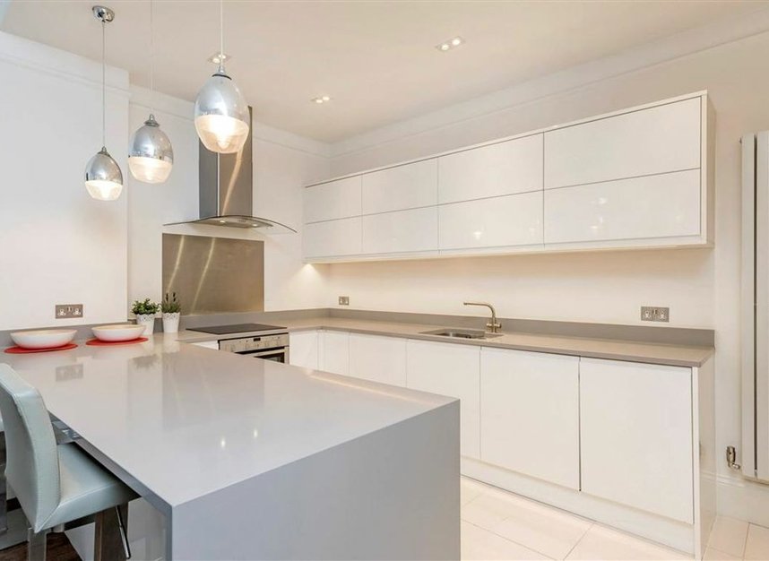 Properties for sale in Bickenhall Street - W1U 6BS view5